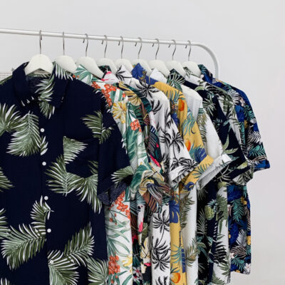 Áo sơ mi hoa đi biển Hawaii ngắn tay rộng rãi cỡ lớn phong cách Hồng Kông retro côn đồ đẹp trai áo sơ mi lụa băng áo khoác nam quần áo