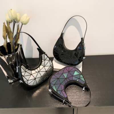 2023 Mới Túi Nhỏ Túi Đeo Vai Thời Trang Nữ Họa Tiết Phổ Biến Hình Lưỡi Liềm Túi Retro Thích Hợp Túi Nữ Túi Sát Nách