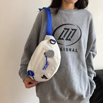 Túi nylon phong cách mới của phụ nữ thời trang phong cách nước ngoài cô gái mềm mại mua sắm túi đeo vai trước ngực hợp thời trang học sinh đi chơi Messenger túi xách nữ