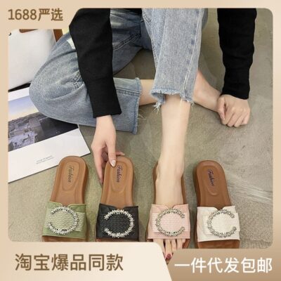 Dép chống trượt mùa hè cho bé gái phiên bản Hàn Quốc mới của dép lưới màu đỏ mang dép và dép đi trong nhà nữ dày mềm giày đi biển mùa hè