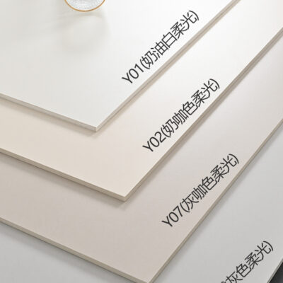 Đồng bằng ánh sáng mềm mịn da men kem trắng vi xi măng gạch phòng khách phòng tắm lát sàn gạch ốp tường màu vàng * bán buôn