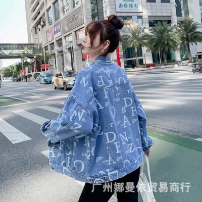 Áo khoác nữ mùa xuân 2023 phiên bản Hàn Quốc dáng rộng áo khoác denim nữ thủ công nặng áo khoác denim nữ bán buôn