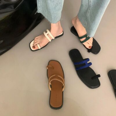 Phiên bản Hàn Quốc của dép xỏ ngón giày nữ giày sandal đế bằng thường ngày mùa hè 2023 dép hở mũi thiết kế mới