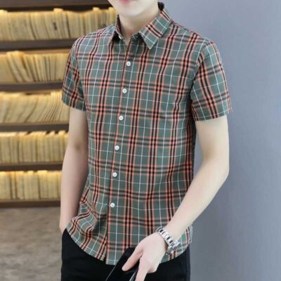 Áo sơ mi nam kẻ sọc cotton mùa hè phiên bản Hàn Quốc ngắn tay không có sắt phần mỏng thoáng khí áo sơ mi kiểu dáng ôm vừa vặn ve áo thô lỗ đẹp trai