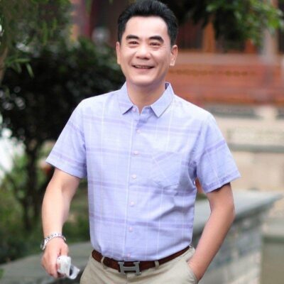 Áo sơ mi nam mùa hè trung niên của cha áo sơ mi kẻ sọc lụa băng ngắn tay của ông nội áo sơ mi nam trung niên và cao tuổi mùa hè