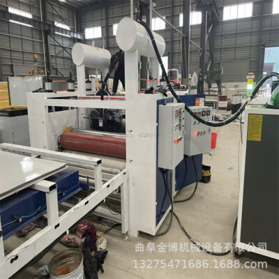 Màng nhựa PVC đi kèm với máy cán tấm cao su điều chỉnh xi lanh con lăn gia nhiệt ép tấm lớn bề mặt nhãn dán máy cắt tự động