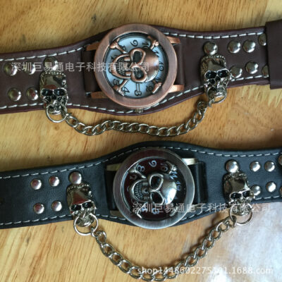 Thương mại nước ngoài bán chạy của nam giới vỏ sò không chính thống với vòng đeo tay dây đeo đồng hồ punk mặt rộng đồng hồ ma