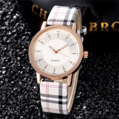 Đồng hồ đeo tay nữ bán chạy thắt lưng thời trang Đồng hồ đeo tay nữ Amazon ngoại thương Châu Âu và Hoa Kỳ Bùng nổ đồng hồ nữ