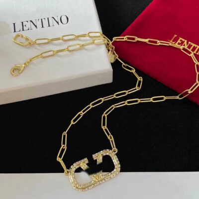 Châu Âu Và Mỹ Hualunjia Mới Chữ V Full Mặt Dây Chuyền Kim Cương Chất Liệu Đồng Thau Huajia Vòng Cổ Kim Cương Giả Bộ Vòng Tay Bán Buôn