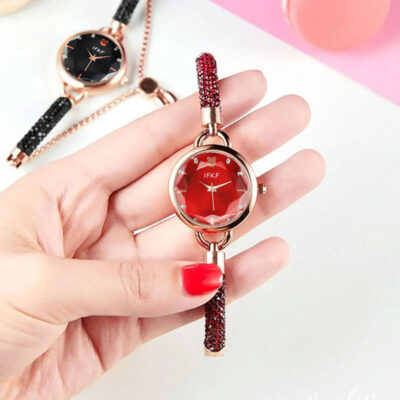 Truyền hình trực tiếp ngoại thương khuyến nghị đồng hồ đeo tay khí chất đơn giản kiểu Pháp của phụ nữ bầu không khí thời trang của phụ nữ đồng hồ đeo tay dây đeo mỏng tươi