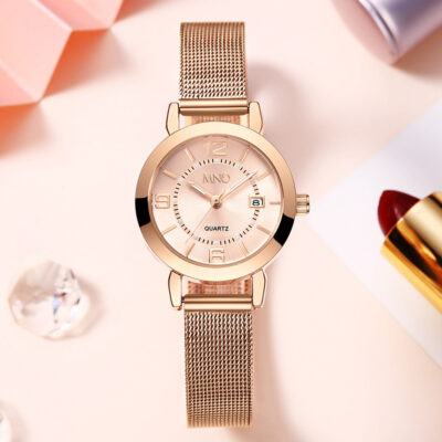 Douyin phong cách nóng bỏng phát sóng trực tiếp với hàng hóa lịch đồng hồ bán buôn lưới đỏ cùng phong cách vận chuyển thả nhà máy cung cấp đồng hồ nữ thích hợp