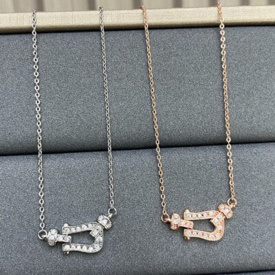 Bạc 925 ánh sáng sang trọng móng ngựa khóa vòng cổ nữ thiểu số thiết kế cảm giác vàng trắng sâm panh vàng xương đòn dây chuyền ins triều