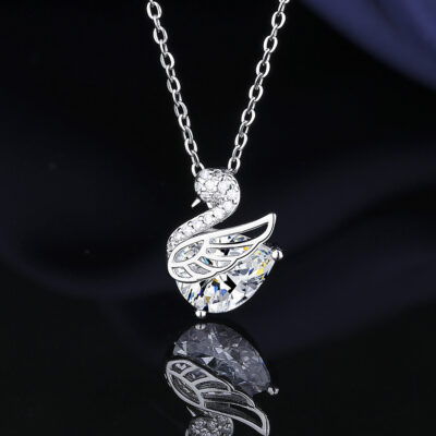 Ánh sáng sang trọng thời trang niche thiên nga nhỏ vòng cổ mặt dây chuyền cá tính đa năng tính khí xương đòn dây chuyền nữ trang sức quà tặng bán buôn