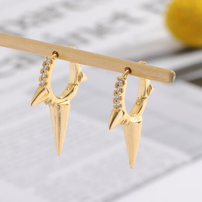 AliExpress mới bông tai hình học đồng micro-dát zircon bông tai hip-hop phóng đại bông tai retro tính khí trang sức nguồn
