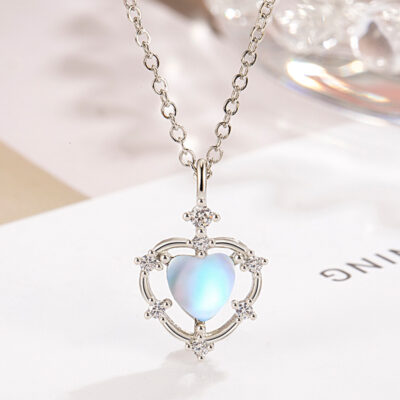 Đá Mặt Trăng Trái Tim Đính Đá Zircon Mặt Dây Chuyền Nữ Đơn Giản Thời Trang Đa Năng Thiết Kế Hợp Thời Trang Cao Cấp Phụ Kiện Chuỗi Xương Đòn