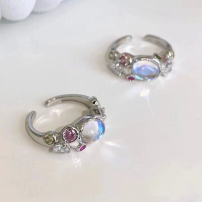 [Cửa hàng ký ức] Kho báu đá mặt trăng màu opal tương tự của Hyuna Nhẫn kim cương hồng zircon ý nghĩa thiết kế hốc dung nham