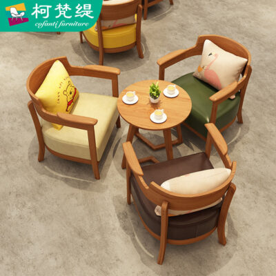 Cửa hàng đồ uống lạnh bàn ghế quán cà phê cửa hàng tráng miệng bình thường đàm phán lễ tân lễ tân ghế sofa lưới màu đỏ quán trà sữa kết hợp bàn ghế