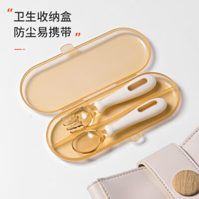 Nguồn nhà sản xuất Bộ muỗng nĩa xoắn silicone PPSU Bộ đồ ăn tập ăn dặm di động cho bé