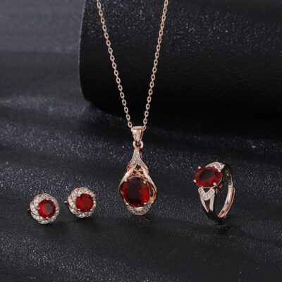 Phiên bản Hàn Quốc máu bồ câu tourmaline đỏ mặt dây đá quý màu mặt dây chuyền vòng cổ nữ mạ 18K mặt dây chuyền hình giọt nước dát ruby
