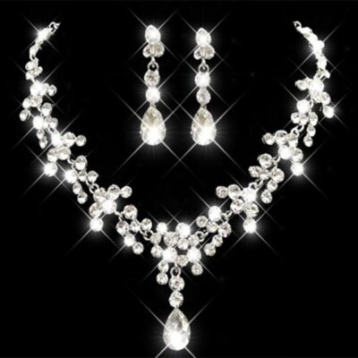 Vòng cổ cô dâu Trang sức bán chạy nhất Bông tai cưới đính đá Rhinestone Wedding Dress Phụ kiện Wedding Set Chain Miễn phí vận chuyển Bán hàng trực tiếp tại nhà máy