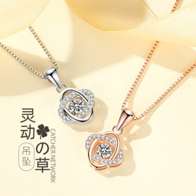 S925 sterling bạc trái tim đập cỏ bốn lá kim cương thông minh mặt dây chuyền vòng cổ phát trực tiếp trang sức thời trang bán buôn
