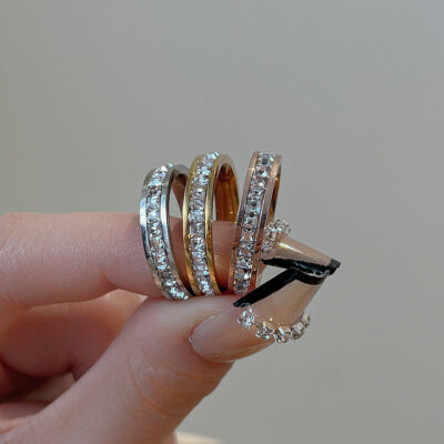 Phiên bản Hàn Quốc Đẹp sang trọng hình vuông kim cương đầy sao nhẫn thép titan nữ ins thời trang đơn giản nhẫn cá tính nhẫn không phai giá sỉ