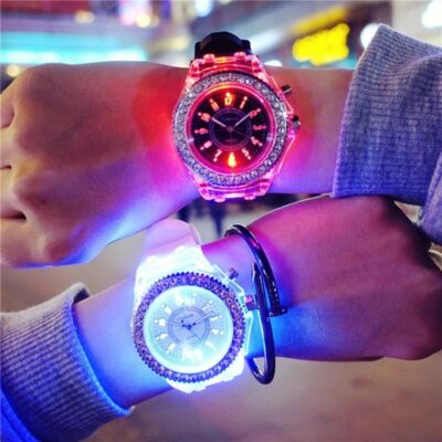 Dạ Quang Đồng Hồ LED Mới Đồng Hồ Thời Trang Nữ Ngoại Thương Silicone Dạ Quang Đồng Hồ Học Sinh Trung Học Đồng Hồ Bán Buôn
