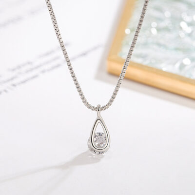 Vòng cổ Zircon hình giọt nước thiết kế đơn giản dành cho nữ đi lại nhẹ sang trọng 2023 dây chuyền xương đòn cao cấp mới
