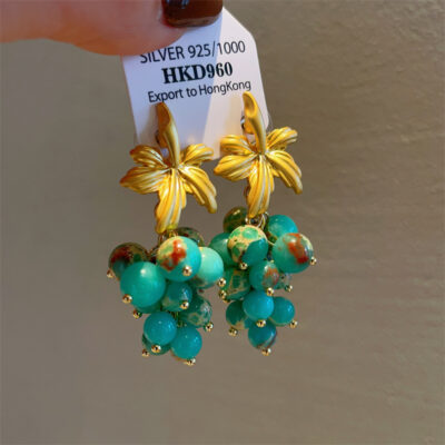 Bông tai chuỗi nho màu ngọc lam cá nhân nữ bông tai cổ điển retro Mục vụ Pháp hoa tai yếu tố trái cây