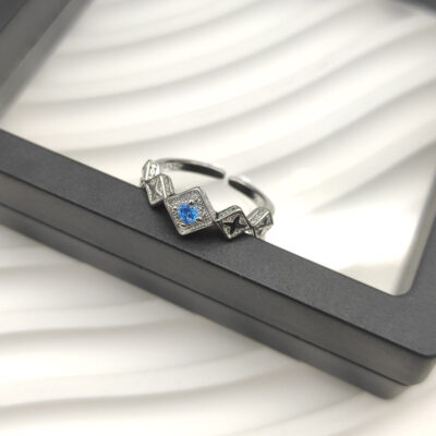 Chữ thập xương cũ hoa kim cương mở nhẫn điều chỉnh ánh sáng nữ thiết kế sang trọng cá tính thời trang mới phù hợp với xu hướng