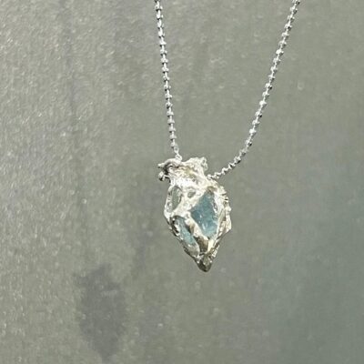 Gongye Handmade Màu Xanh Đá Vòng Cổ Trái Tim Nữ Mùa Hè Ánh Sáng Sang Trọng Hốc Xương Đòn Chuỗi Phong Thủy Mặt Dây Chuyền Quà Tặng