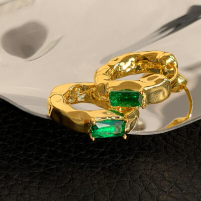 Bông tai kim loại lớn đính đá zircon dày phong cách cổ điển phong cách Âu Mỹ mùa thu đông cổ điển Bông tai cơ bản cao cấp ánh sáng sang trọng hợp thời trang cho nữ