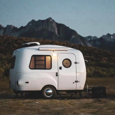 Xe cắm trại mùa xuân ngoài trời cổ điển cảm xúc gió RV giải trí xem nhà trọ xe cắm trại nhà nhôm