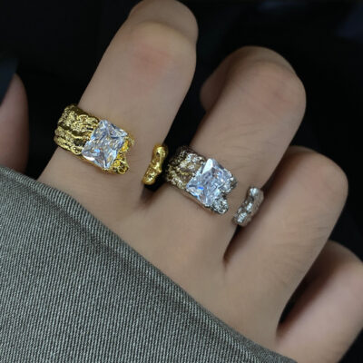 Châu Âu và Châu Mỹ Sen sê-ri lá thiếc hoa văn giấy Đẹp sang trọng zircon nhẫn kim cương nữ sang trọng thích hợp mở sáng tạo phóng đại thiết kế nhẫn nữ