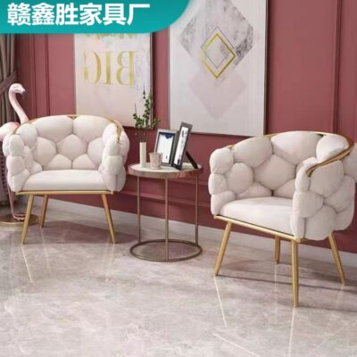 Người nổi tiếng Internet làm móng tay trang điểm đơn giản ghế lười sofa nhỏ ánh sáng sang trọng ghế bong bóng ghế sofa đơn ghế bánh mì ghế ký túc xá