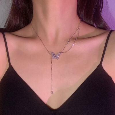 Ánh sáng sang trọng thiết kế ngách 2 lớp zircon tua bướm vòng cổ nữ 2023 mới dây chuyền xương đòn mặt dây chuyền cao cấp