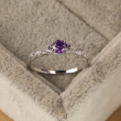 Bán chạy nhất trên Amazon Đẹp phong cách sang trọng Nhẫn nữ Amethyst Zircon Châu Âu và Mỹ Nhà sản xuất nhẫn đá quý thời trang đơn giản