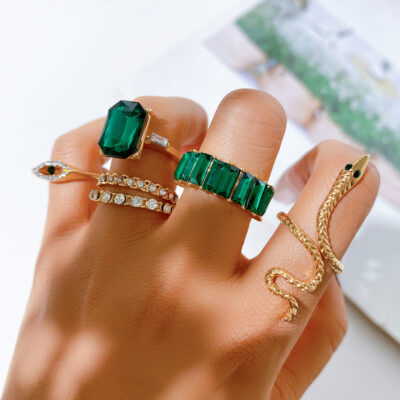 Bộ nhẫn mắt quỷ mới xuyên biên giới châu Âu và châu Mỹ 6 món nhẫn khảm đá hình con rắn cổ điển sáng tạo