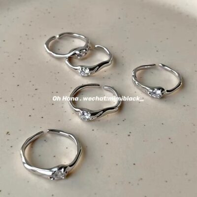 nhẫn zirconium màu trắng mở không đều có hình dạng đặc biệt nhẫn kim cương mở nhẹ nhàng và có thể điều chỉnh cho nữ phong cách đơn giản phù hợp với tất cả mọi người