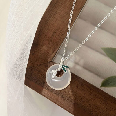 Tiki bạc 925 chalcedony  hoa cẩm chướng mắt mèo khóa an toàn vòng cổ phong cách Trung Hoa mới thiết kế hốc xương đòn chuỗi ánh sáng sang trọng