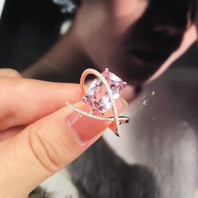 Ngọt ngào và mát mẻ gió xã hội nhẫn kim cương hồng nhẫn nữ trứng chim bồ câu nhẫn kim cương bạc 925 mạ vàng sâm panh 18K thiết kế cảm giác nhẫn