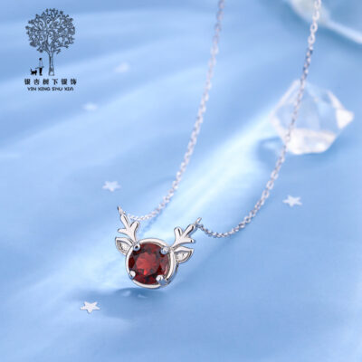 Dưới Cây Bạch Quả Bạc 925 Đá Garnet Hươu Mặt Dây Chuyền Vòng Cổ Nữ Xương Đòn Dây Chuyền Thời Trang Giáng Sinh Ins Đầu Tiên Trang Sức