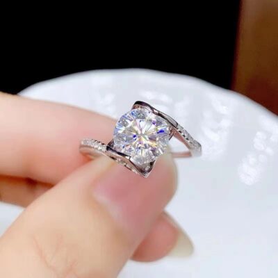 Nhẫn Nữ Bán Buôn Phát Sóng Trực Tiếp Nổ Angel Kiss Micro Dát Zircon Một Carat Tính Khí Nhẫn Đính Hôn Cao Cấp Trong