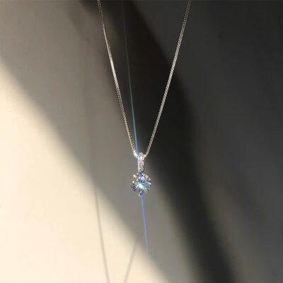 Vòng cổ giọt nước Zircon ánh sáng của phụ nữ sang trọng thích hợp chuỗi xương quai xanh tua gió lạnh đơn giản vòng cổ đi lại siêu đèn flash mặt dây chuyền