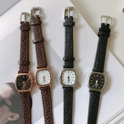 Phiên bản Hàn Quốc mới của xu hướng đơn giản cá tính retro phong cách Harajuku dành cho nam và nữ đồng hồ cặp dây đeo thạch anh đã có hàng