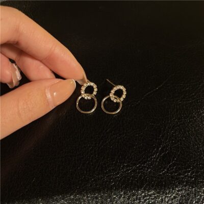 Zirui S925 kim bạc đơn giản micro-dát rhinestone nhẫn bông tai mới hợp thời trang Hàn Quốc tính khí lưới đỏ cao cấp bông tai