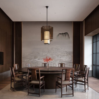 Phong cách Trung Quốc mới bằng gỗ nguyên khối bàn tròn lớn nhà hàng khách sạn câu lạc bộ bàn ăn thương mại và ghế đèn khách sạn sang trọng bàn ăn tròn xoay tự động