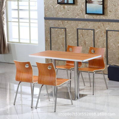 Bàn ăn trường học và nhà hàng với ghế bằng gỗ uốn cong inox - Giá đặc biệt cho nhà máy và nhân viên nhà hàng.