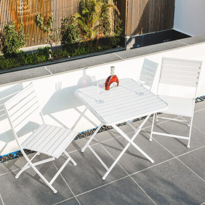 Bàn ghế gỗ nhựa ngoài trời màu trắng ban công Bàn cà phê nhỏ ba mảnh quán cà phê trà sữa Bàn ghế sắt rèn ngoài trời gấp