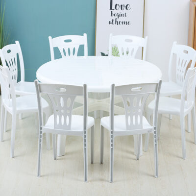 Bộ Bàn Ghế Ngoài Trời: Bàn Tròn Tiện Lợi Cho Quầy Bán Đồ Ăn Nướng và Bia